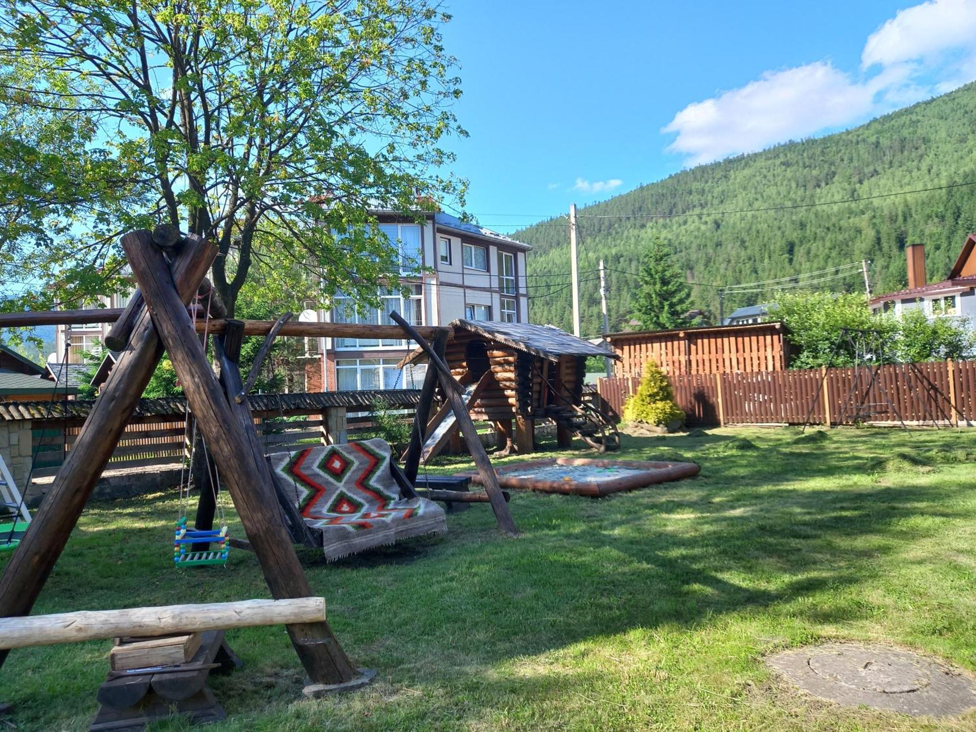 Садиба "Коренюки" Tatariw Exterior foto